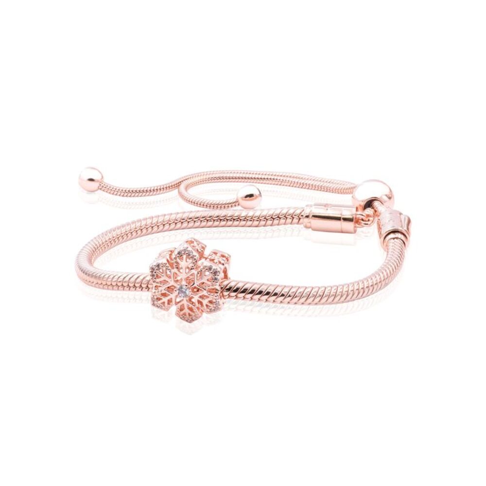 Pandora Festive Snowflake Bracelet Gift Set